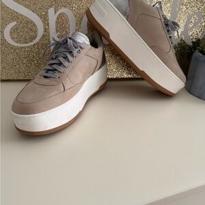 P448 Empire Platform Sneakers – Size 40